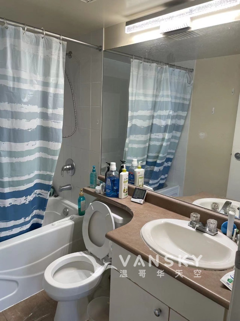 250820183922_F1-washroom 1.JPG